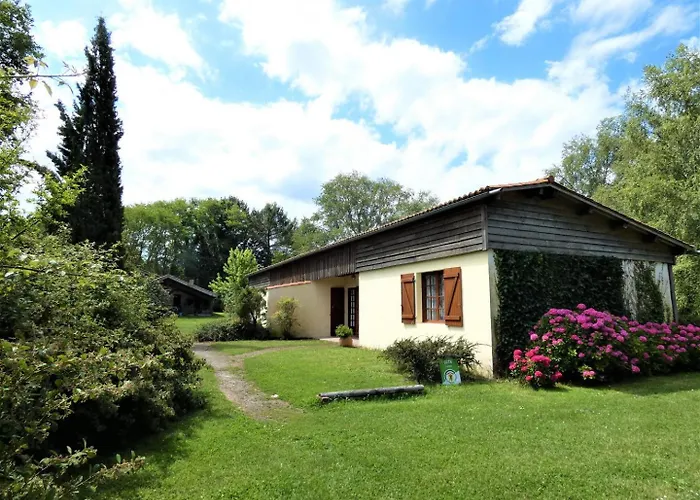 Les Chenes Hébergement de vacances Saint-Julien-en-Born